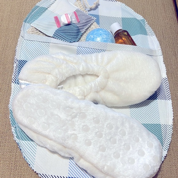 Spa Tote - Picture 2 of 6